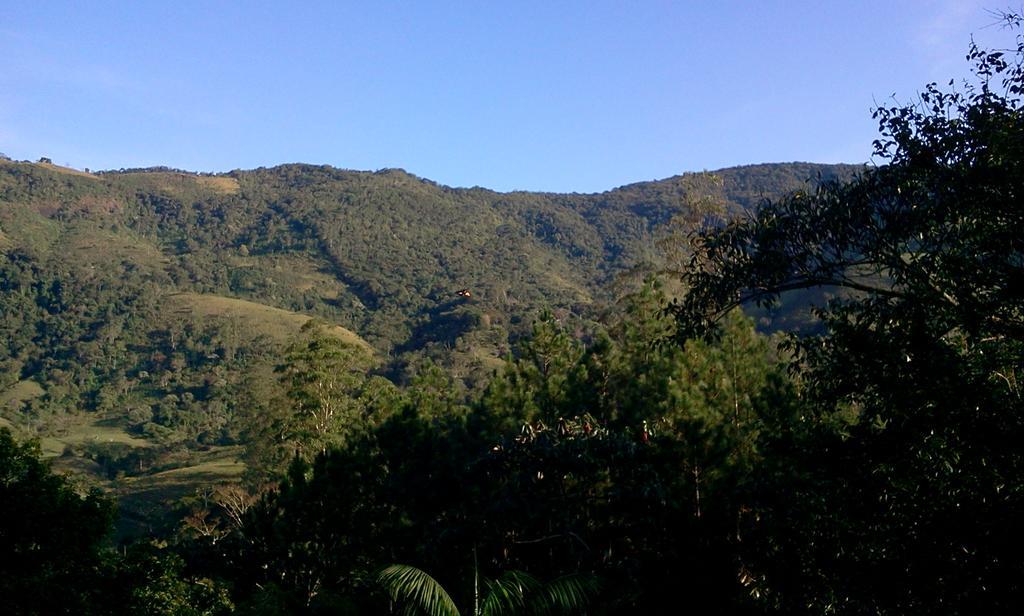 Pousada Aconchego Do Caboclo Monteiro Lobato Luaran gambar